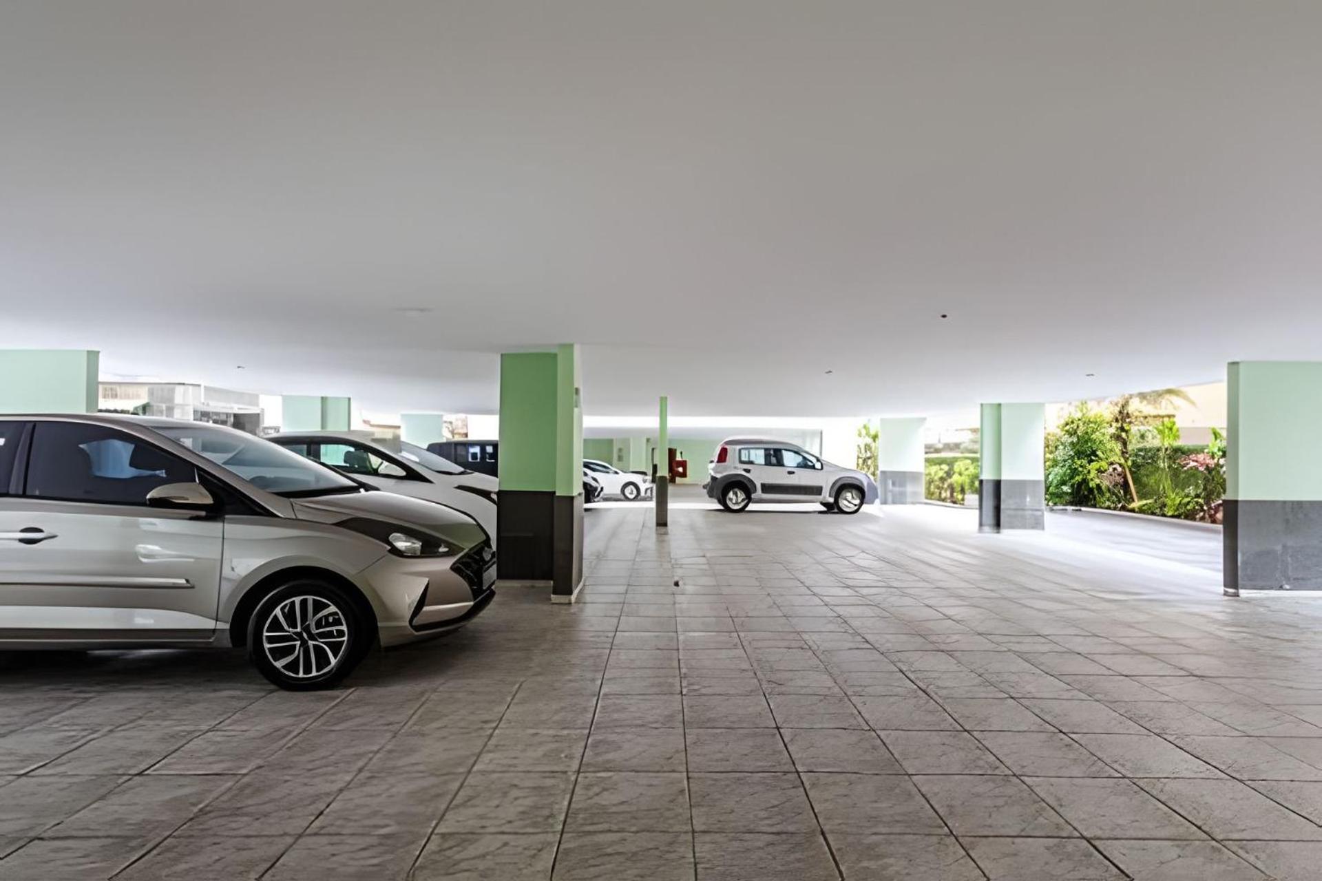 Apto Na Enseada Excelente Localizacao, 500M Da Praia, Garagem, Ar Condicionado Portaria 24 Horas Guarujá Extérieur photo
