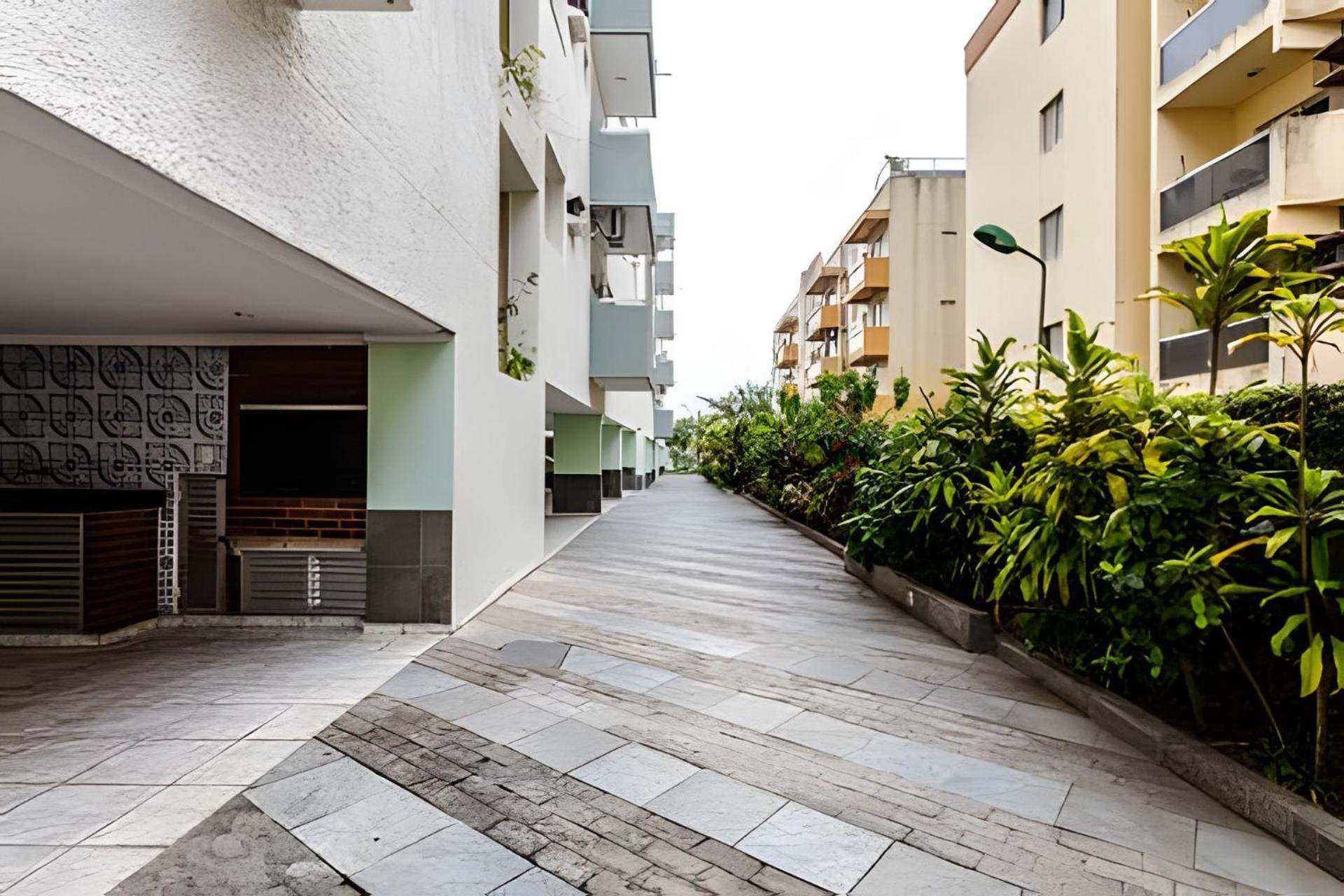 Apto Na Enseada Excelente Localizacao, 500M Da Praia, Garagem, Ar Condicionado Portaria 24 Horas Guarujá Extérieur photo